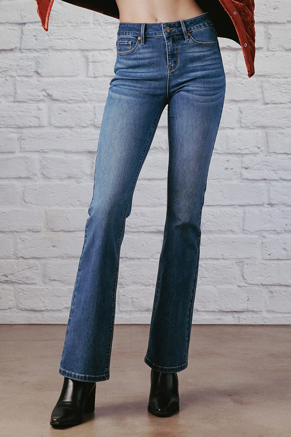 5 Pocket Bootcut - Medium