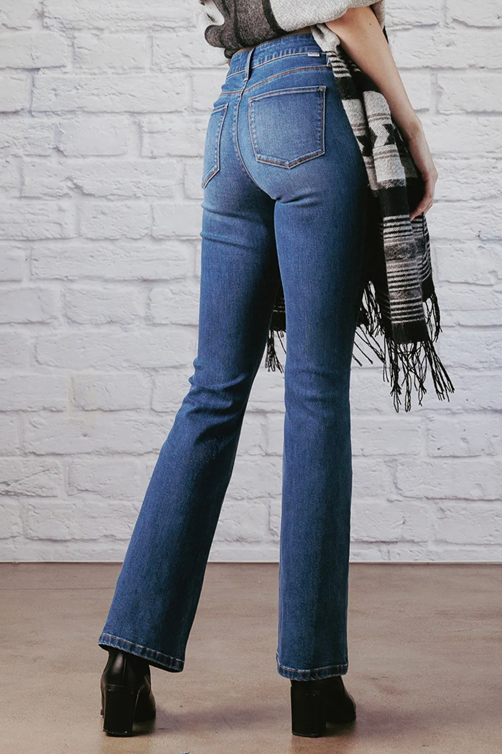 5 Pocket Bootcut - Medium