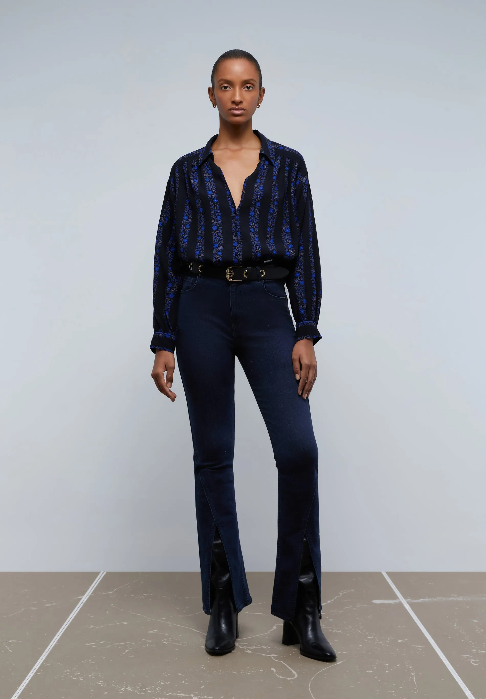 JEANS BOOTCUT ABERTURAS