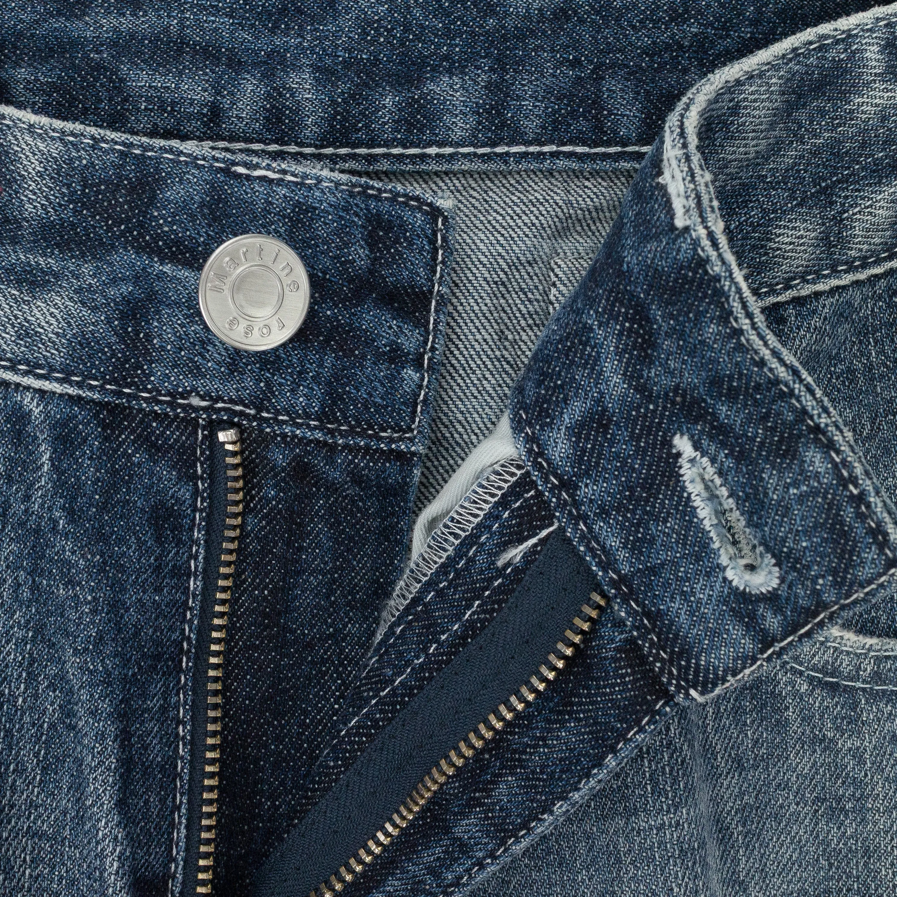 LIGHT BLUE LOW RISE BOOTCUT JEANS