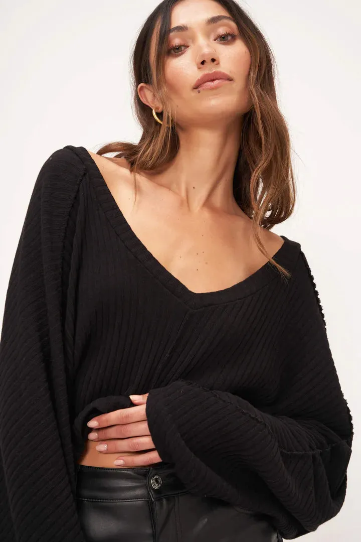 MY EVERYTHING V-NECK SWEATER