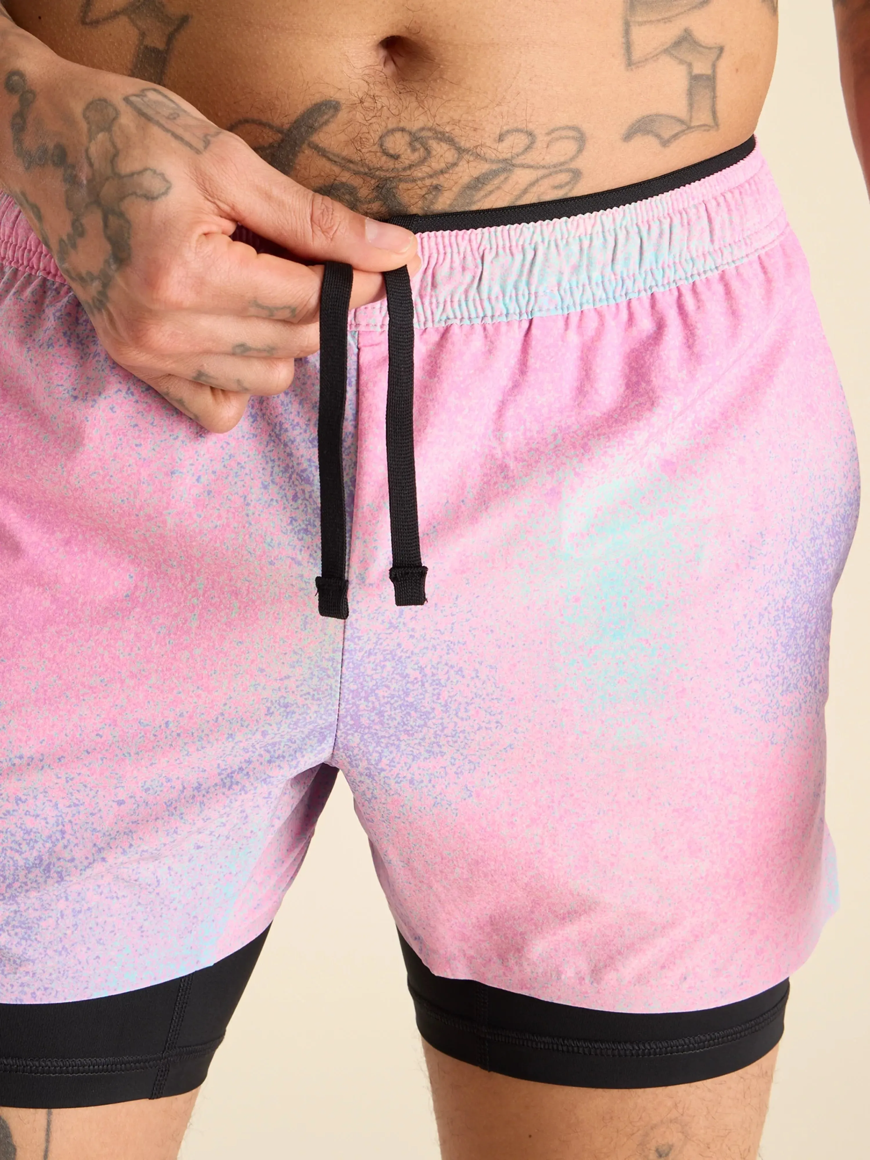 The Vaporwaves  4" (Ultimate Training Short)