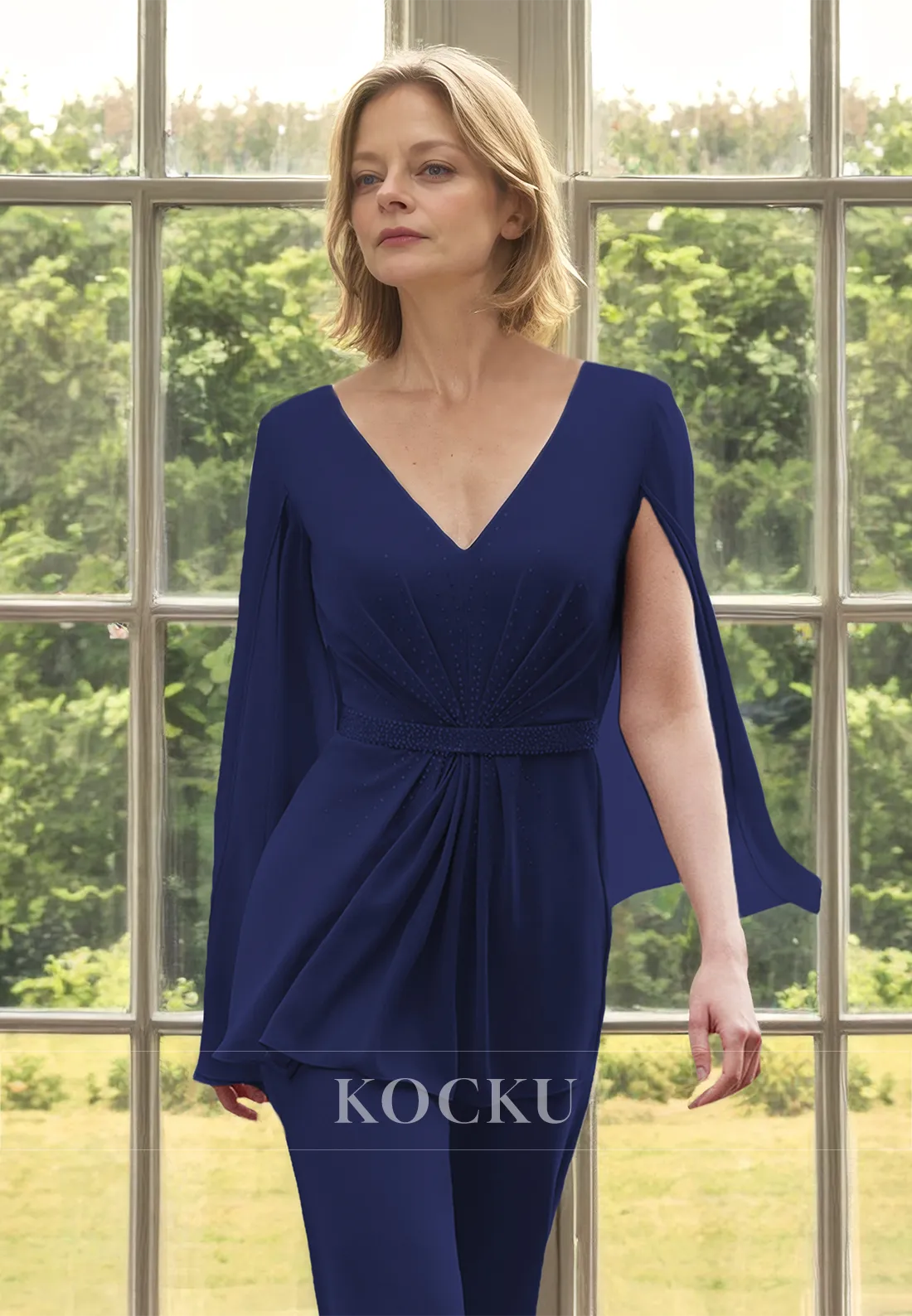 V-Neck Sheath Pantsuits Two Piece Pleats Chiffon Cocktail Dress with Beads Mother of Groom